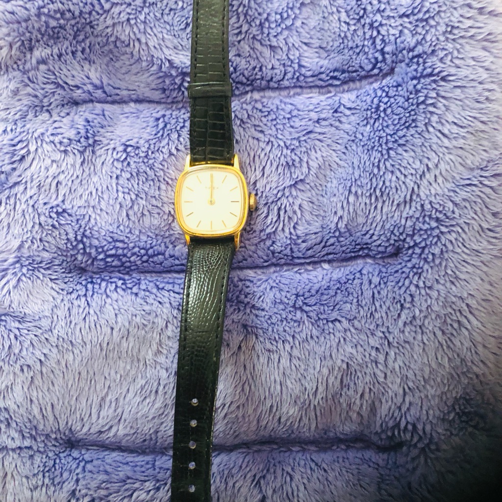 Gold And Black Leather Strap Watch Gold And Black Leather Strap Watch